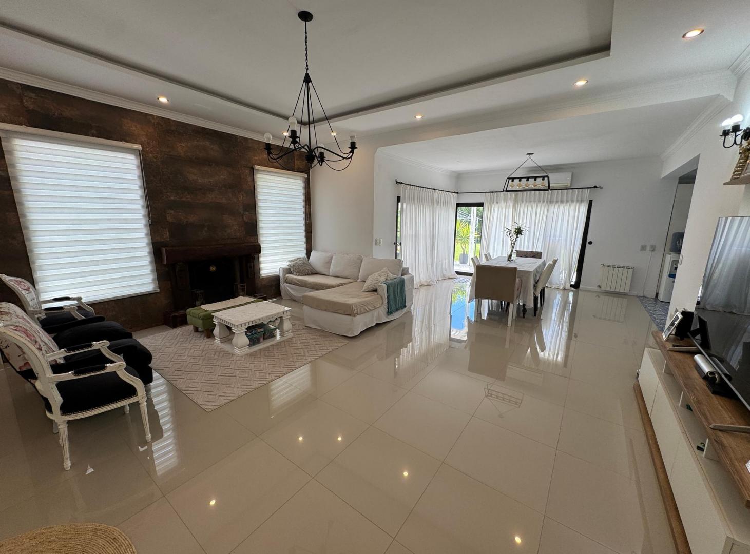 Foto de VENTA CASA 5 AMBIENTES, EL CAZAL ESCOBAR, imagen 3