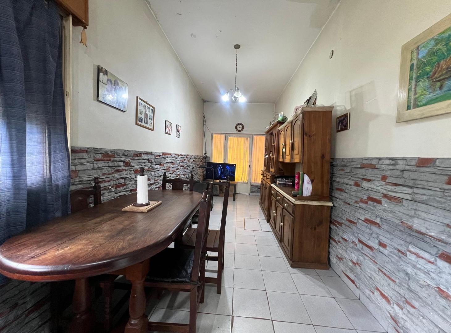 Foto de CASA EN VENTA 4 AMB CON PILETA ITUZAINGO NORTE, imagen 3