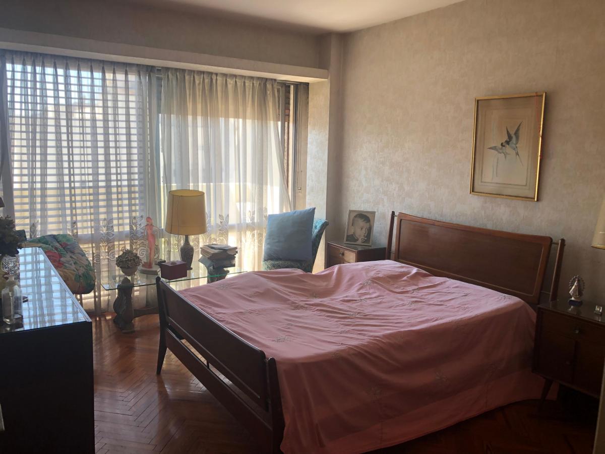 Piso de 4 Amb con Dep, en Parque Chacabuco 1
