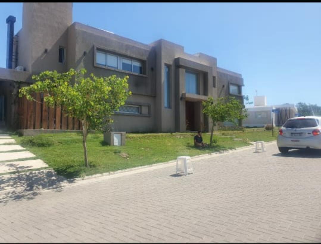 Casa en Venta Santina Norte - Valle Escondido 5