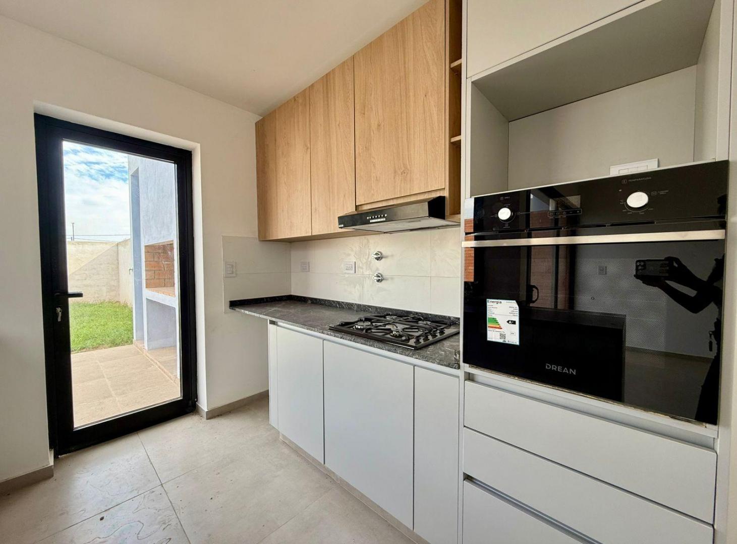 DUPLEX EN VENTA DOCTA