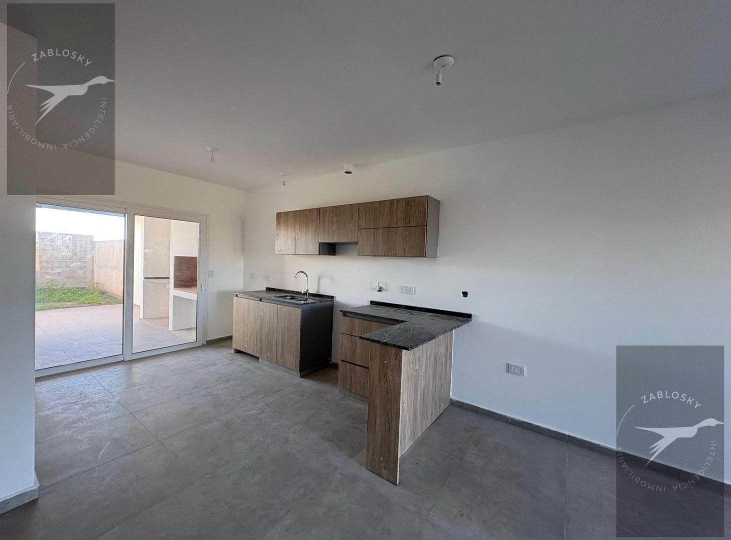 Foto de IDEAL INVERSIÓN OPORTUNIDAD DÚPLEX 2 DORM 2 BAÑOS, imagen 2