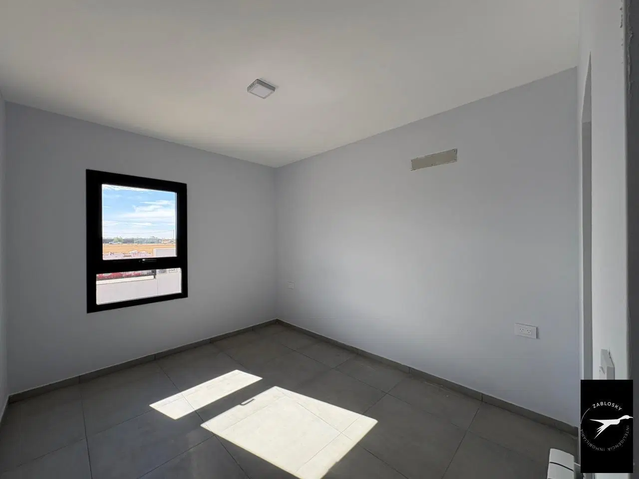 DÚPLEX OPORTUNIDAD NOBU 2 DORM 2 BAÑOS PLANTA BAJA 5
