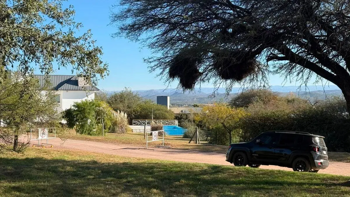 Lote con vista en Country Causana 2