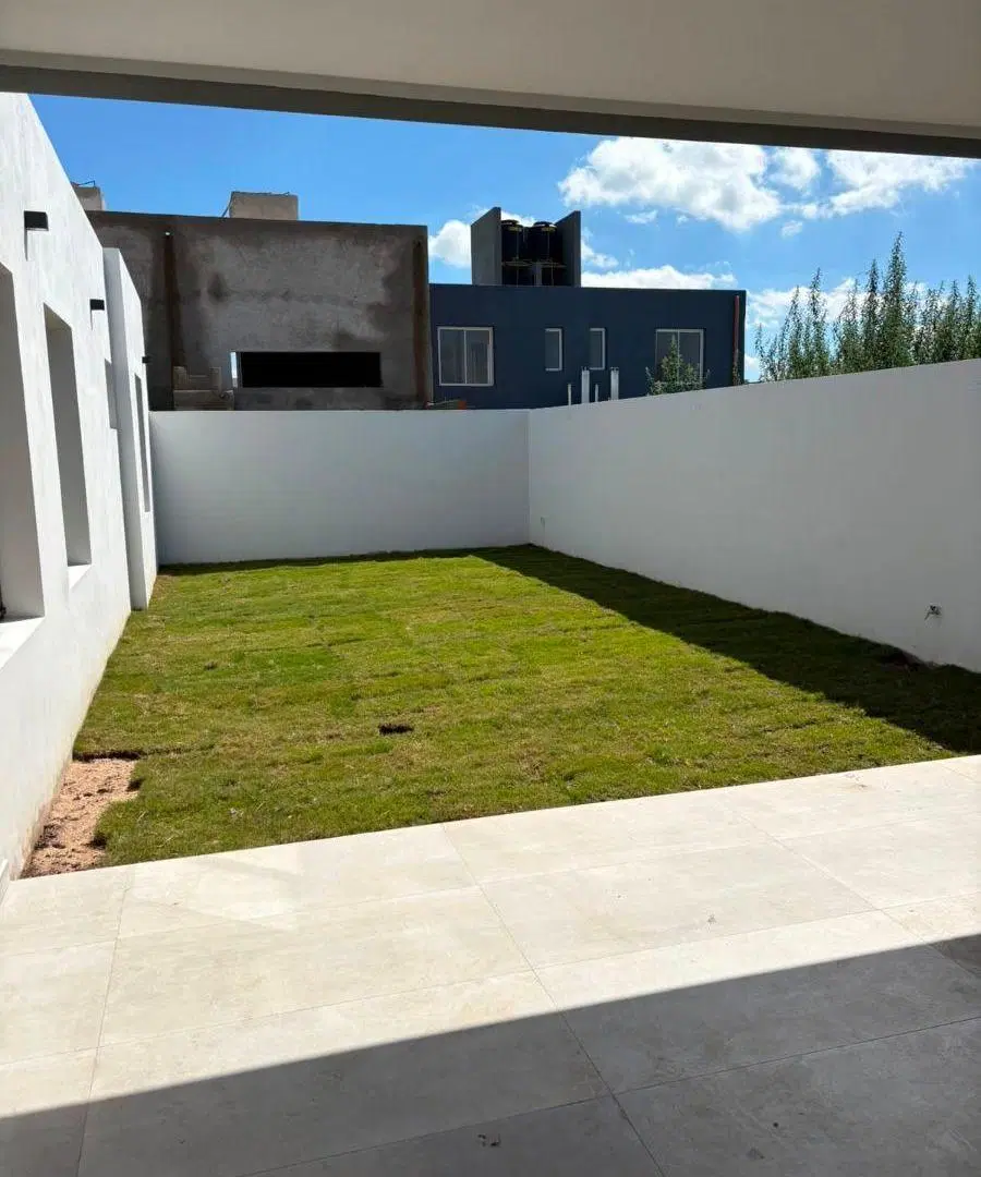 Hermosa Casa en alquiler en Barrio Docta 4