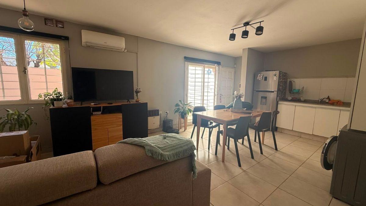 Duplex en alquiler en barrio urca!!