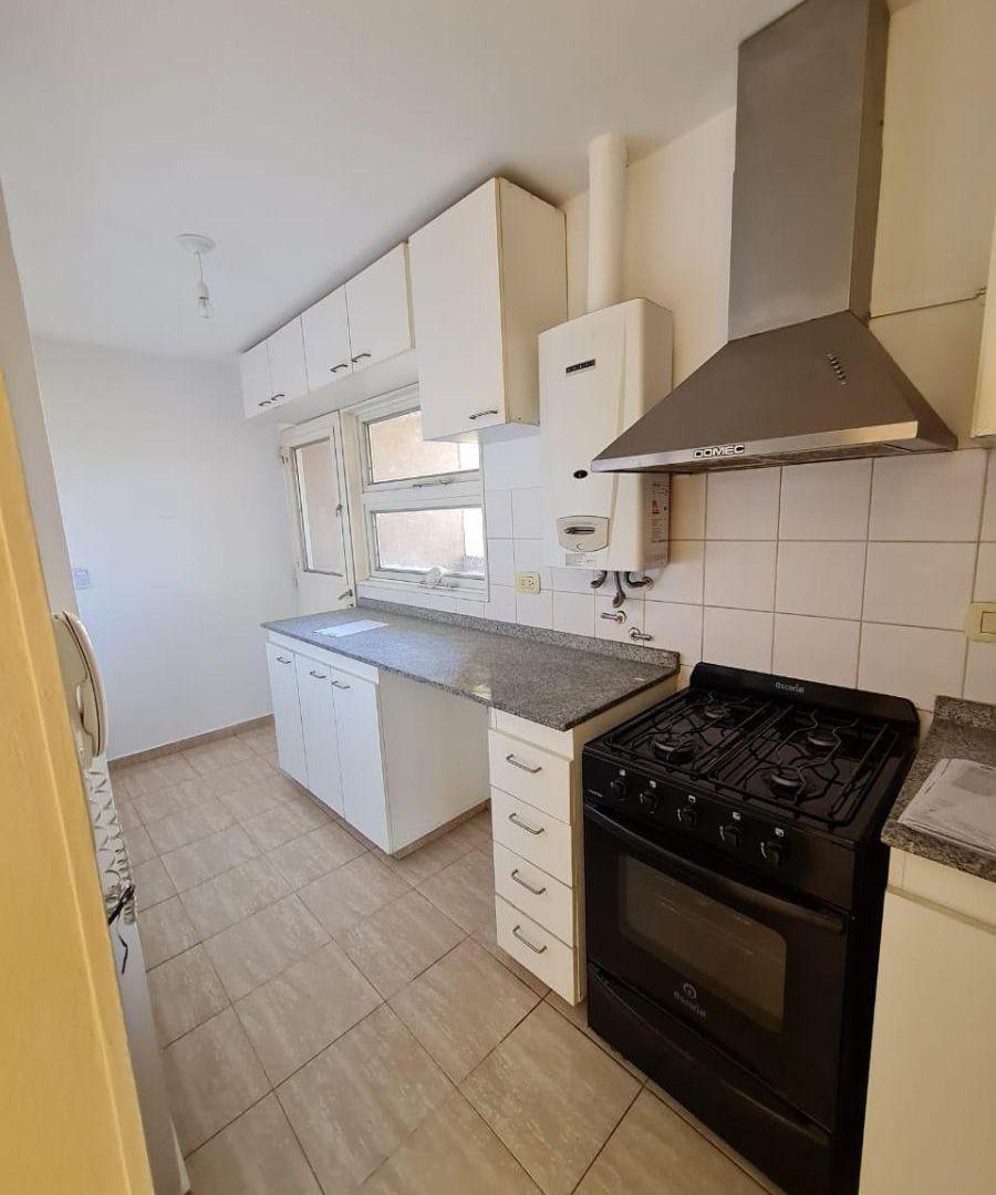 Foto de Alquiler- departamento 2 dormitorios en Balcones Del Chateau, imagen 2