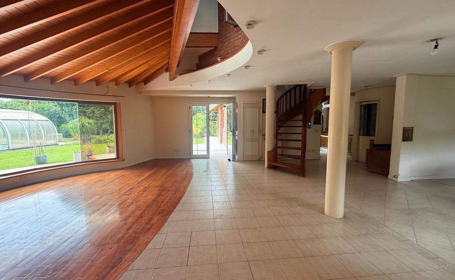 Casa en alquiler barrio cerrado- Parque Leloir