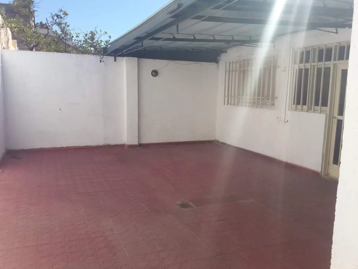 CASA EN VENTA 2 DORMITORIOS EN BARRIO YAPEYU 3