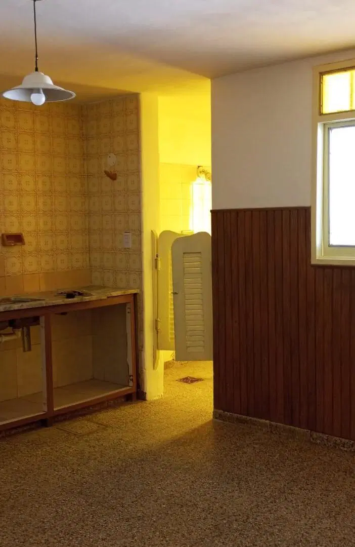 CASA EN VENTA 2 DORMITORIOS EN BARRIO YAPEYU 4