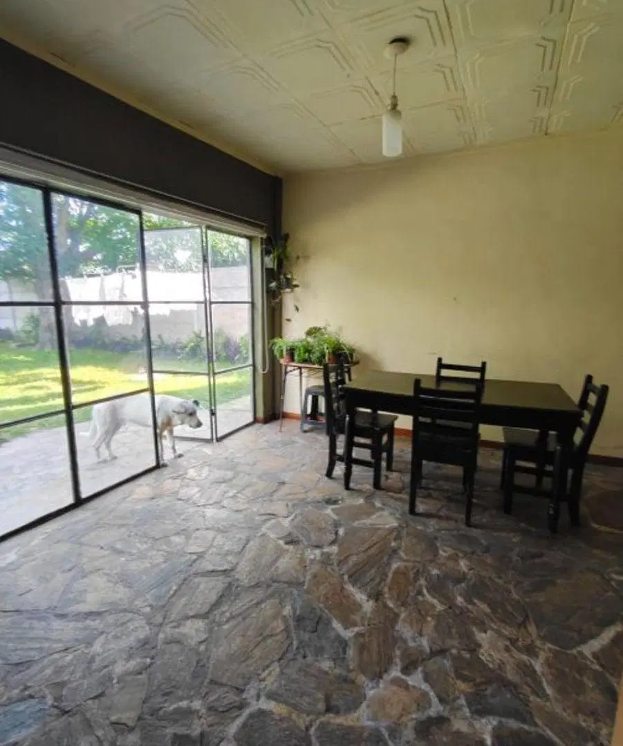 CASA EN VENTA CANNING- EXCELENTE OPORTUNIDAD- 2