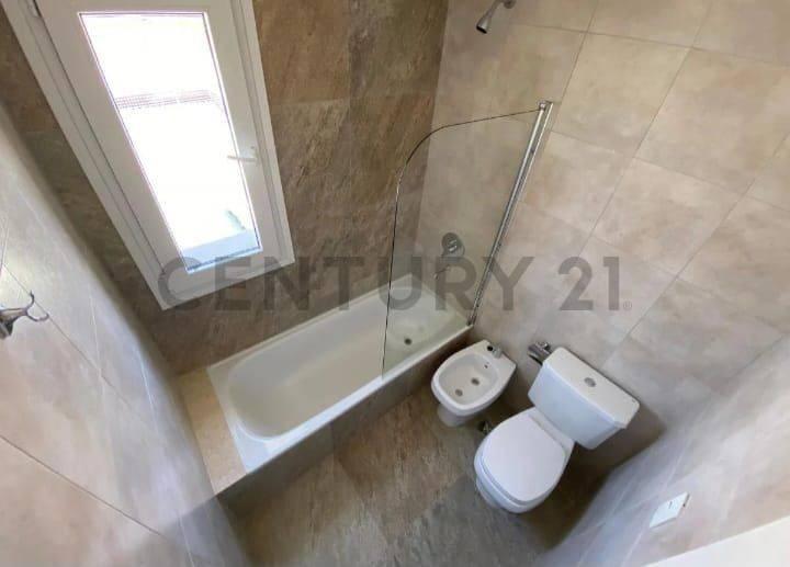 Venta de Hermoso Duplex 3 Amb a Estrenar con Cochera 5