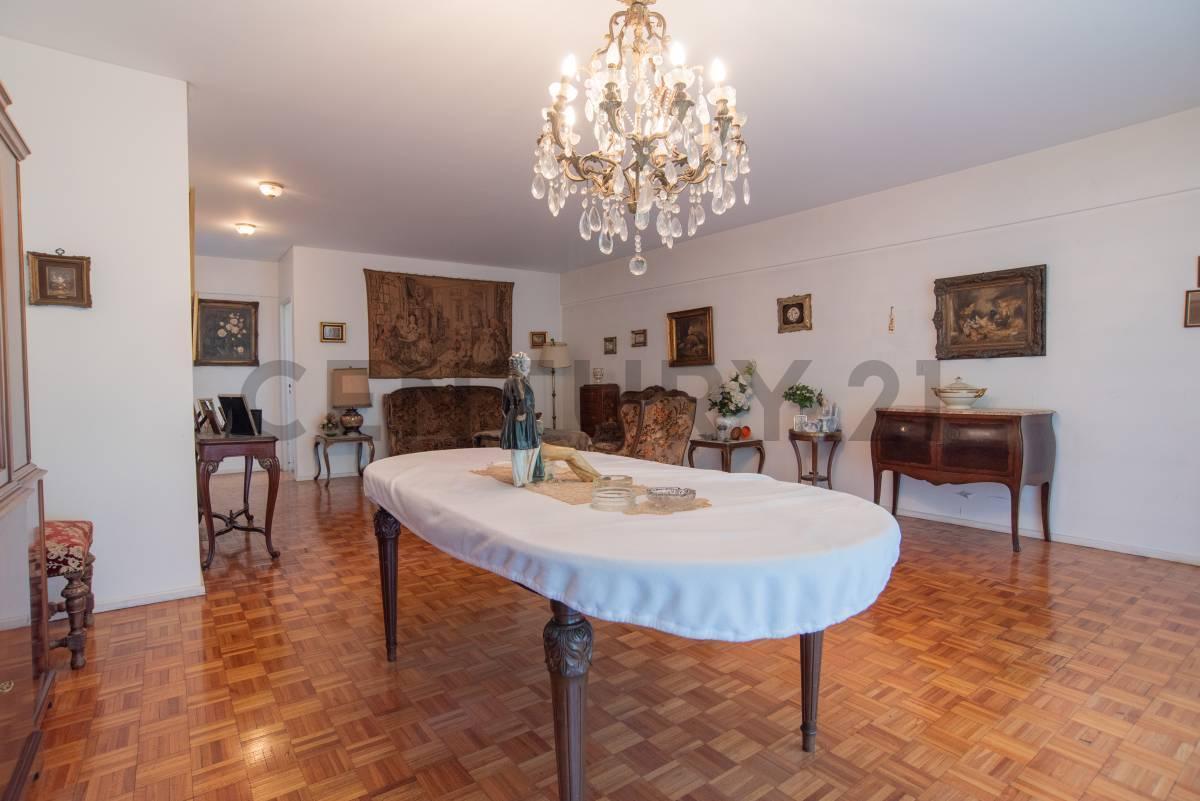 Foto de Departamento en venta 4 amb, dependencia, cochera, imagen 4