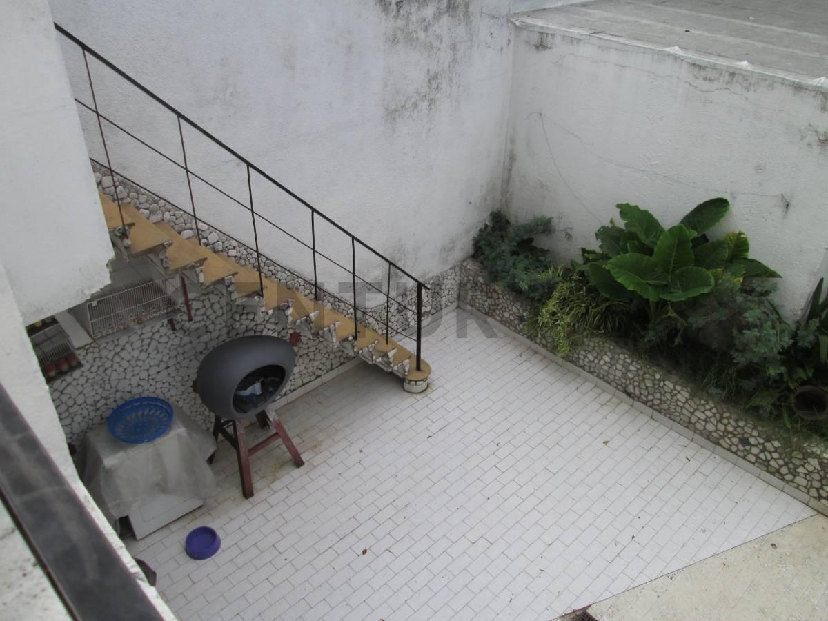 Casa de 5 Ambientes con Quincho, Balcón, Jardín y Terraza. Espacio y Comodidad en Boedo. 3