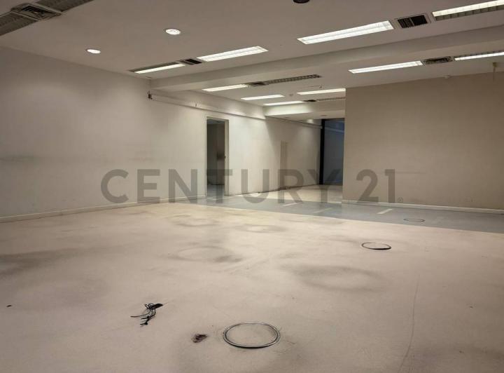 Oficina Planta Libre Amoblada en Alquiler Microcentro CABA 3