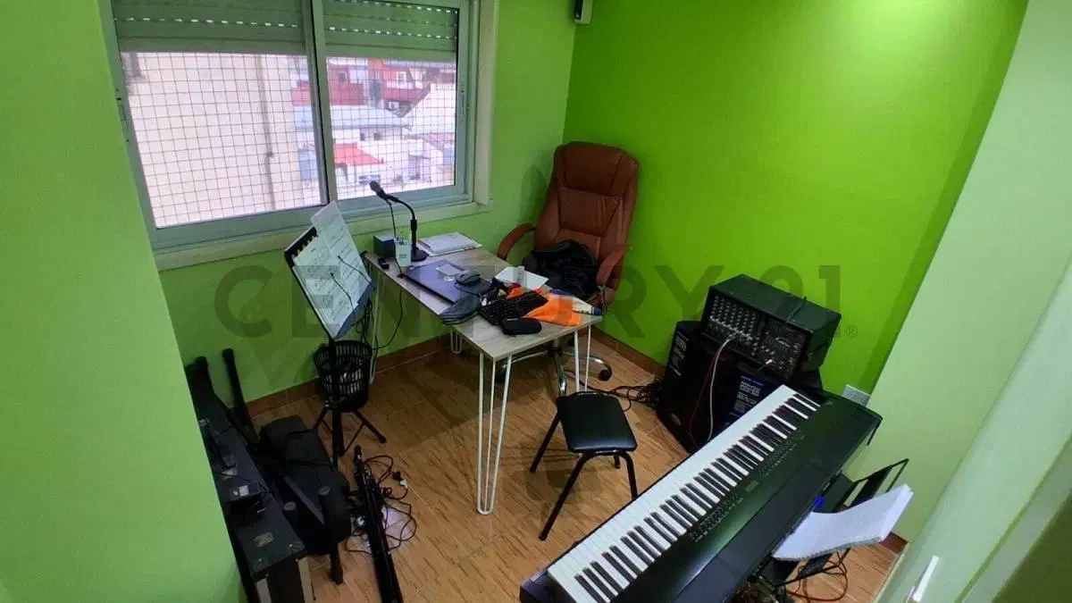 Venta Departamento 3 Ambientes Con Balcón Corrido Y Excelente Conectividad En Pompeya 5