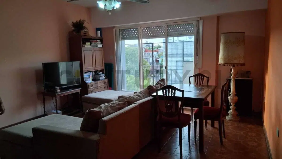 Venta Departamento 3 Ambientes Con Balcón Corrido Y Excelente Conectividad En Pompeya 2