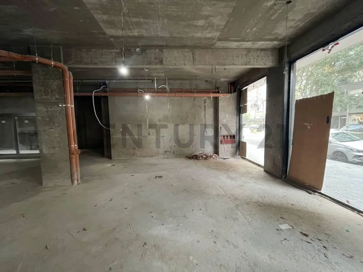 LOCAL COMERCIAL A ESTRENAR EN VENTA 5