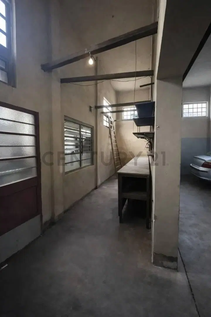 Local / Depósito / Galpón en Alquiler – Villa Devoto 7
