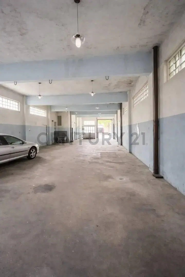 Local / Depósito / Galpón en Alquiler – Villa Devoto 5