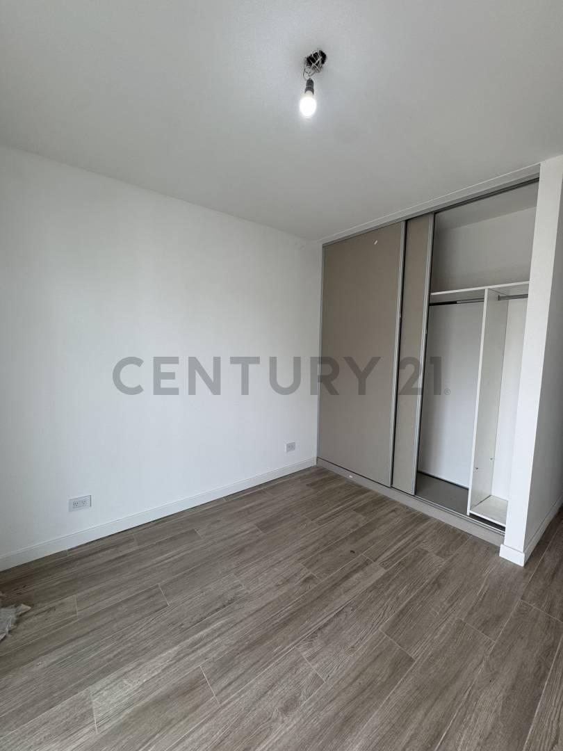 Foto de Venta Departamento tres ambientes balcón terraza y cochera a estrenar, imagen 3