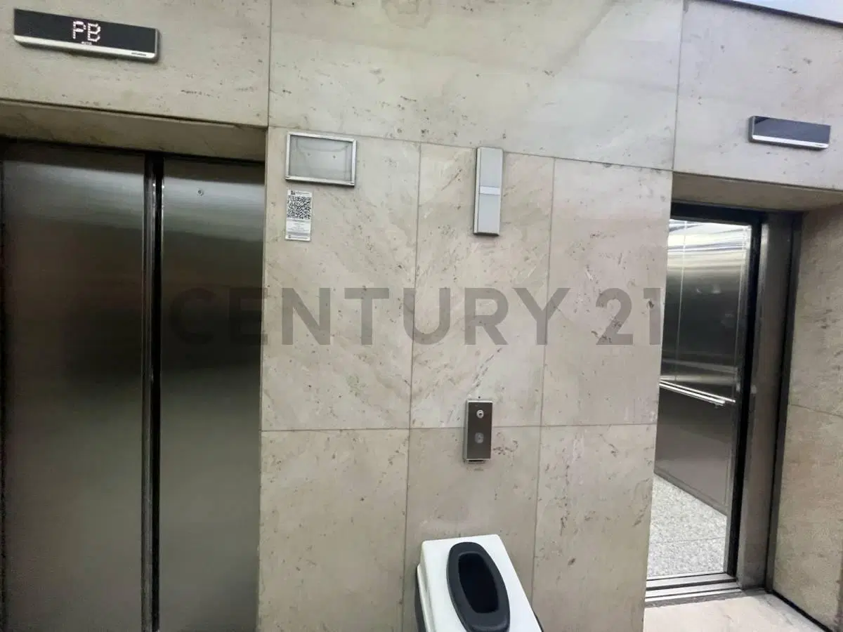 Oficina en Alquiler en Avenida Corrientes 1600 5