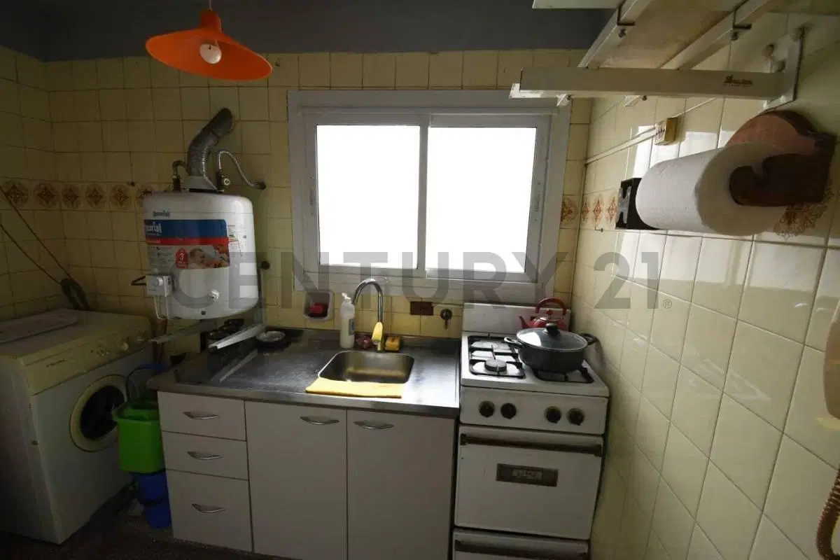 Venta monoambiente en Caballito! Apto Profesional! 5