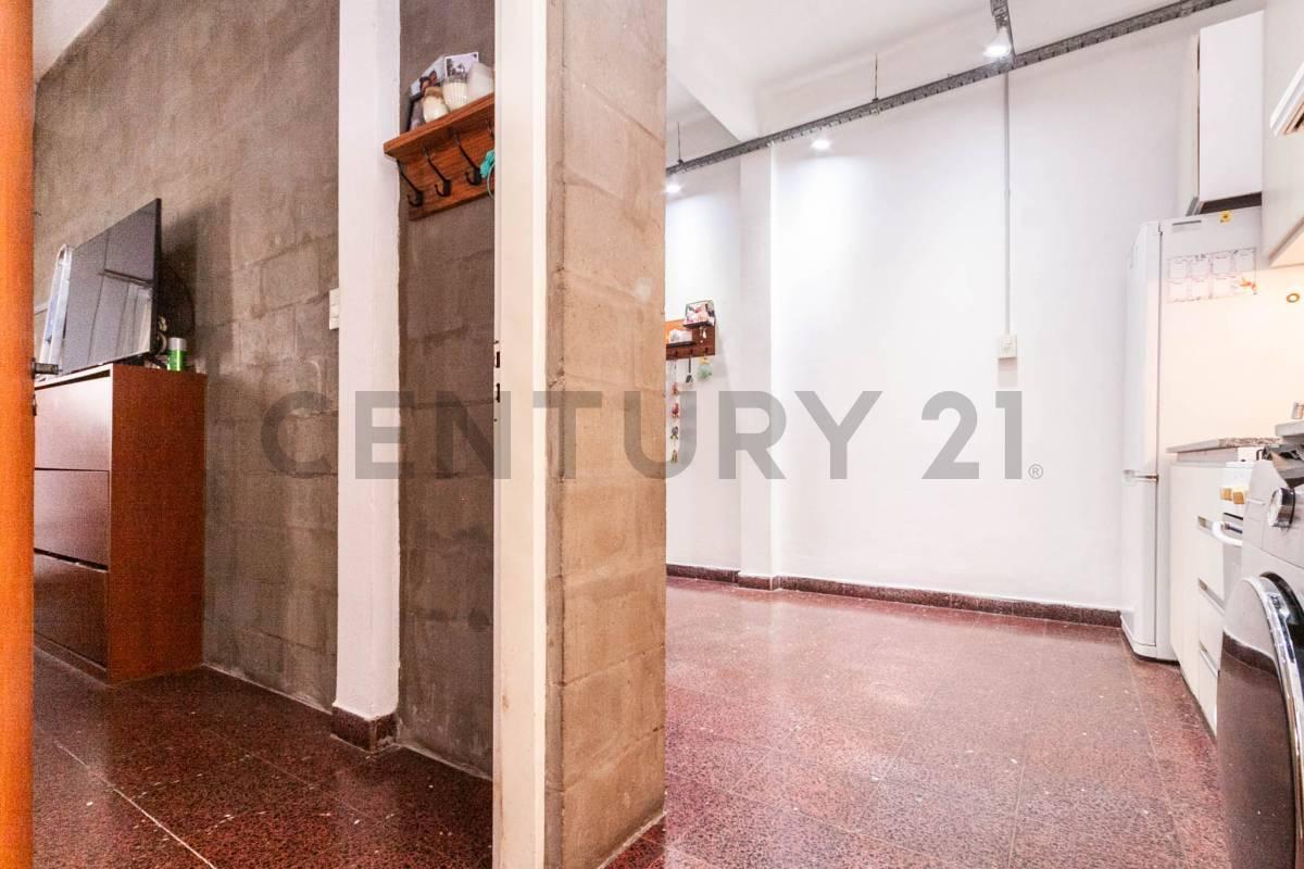 Foto de VENTA DE DEPARTAMENTO 2 AMBIENTES EN VALENTIN ALSINA, imagen 3