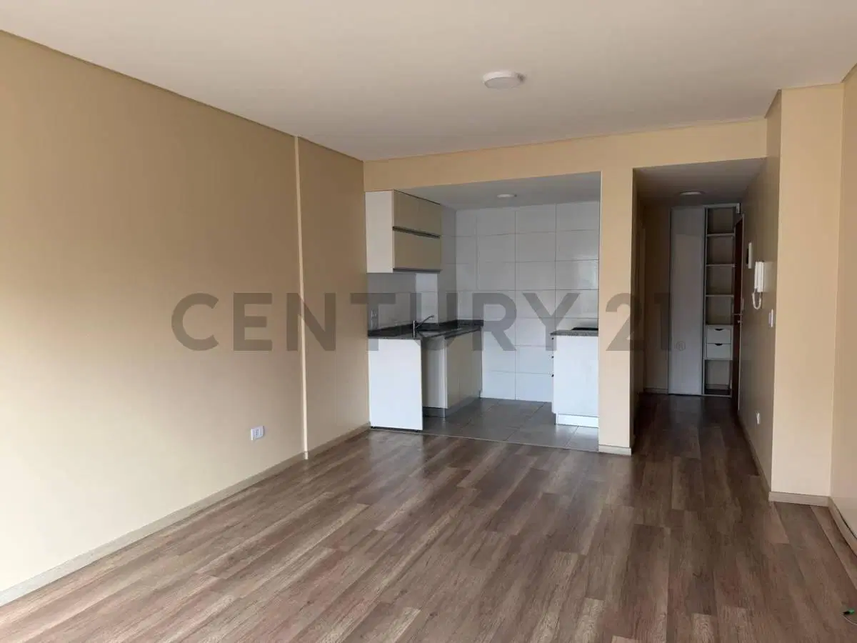 ALQUILER MONOAMBIENTE CON BALCON APTO PROFESIONAL 3