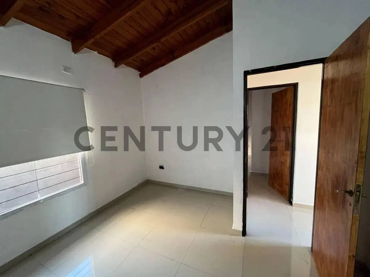 Excelente PH en Venta 4 Ambientes, Ubicado en Villa Real Tipo Casa, 2 Plantas. (Contra Frente) 8
