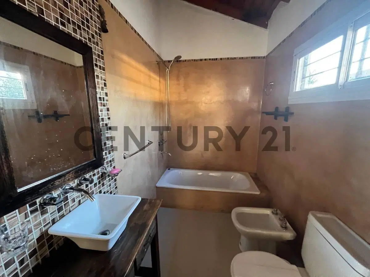 Excelente PH en Venta 4 Ambientes, Ubicado en Villa Real Tipo Casa, 2 Plantas. (Contra Frente) 4