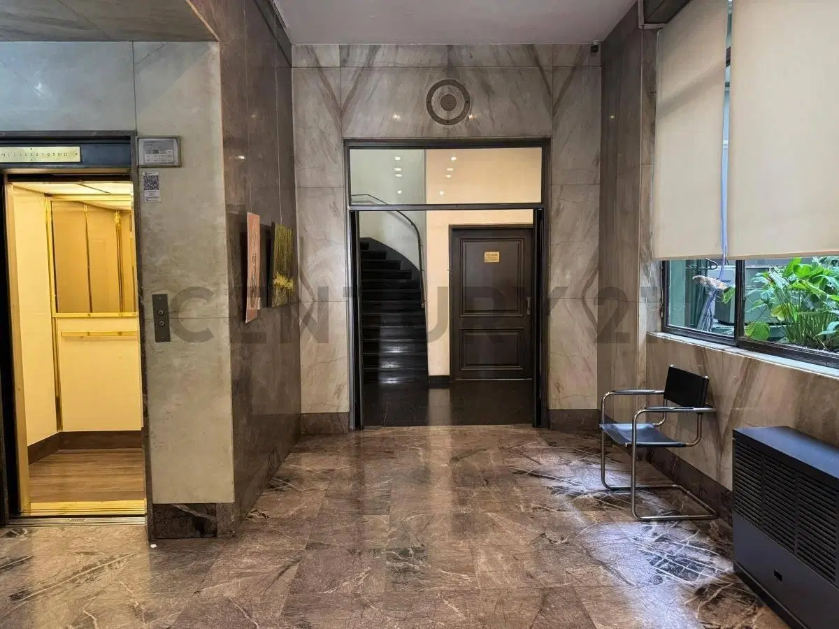 Oficina Comercial en Alquiler - Viamonte 1000 – Tribunales, Capital Federal 4