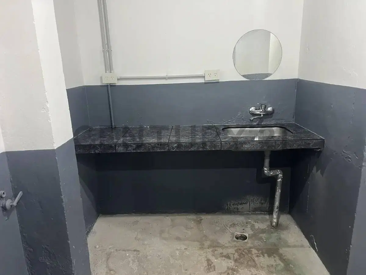 Local Comercial en Alquiler- Pedro Ignacio Rivera 700 – Barrio Macabi, San Miguel, G.B.A. Norte 5