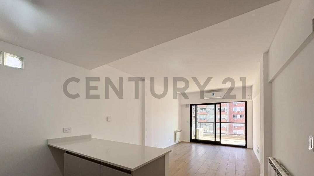 Foto de VENTA DE DEPARTAMENTO DE 2 AMBIENTES EN VILLA URQUIZA CON BALCON Y, imagen 1