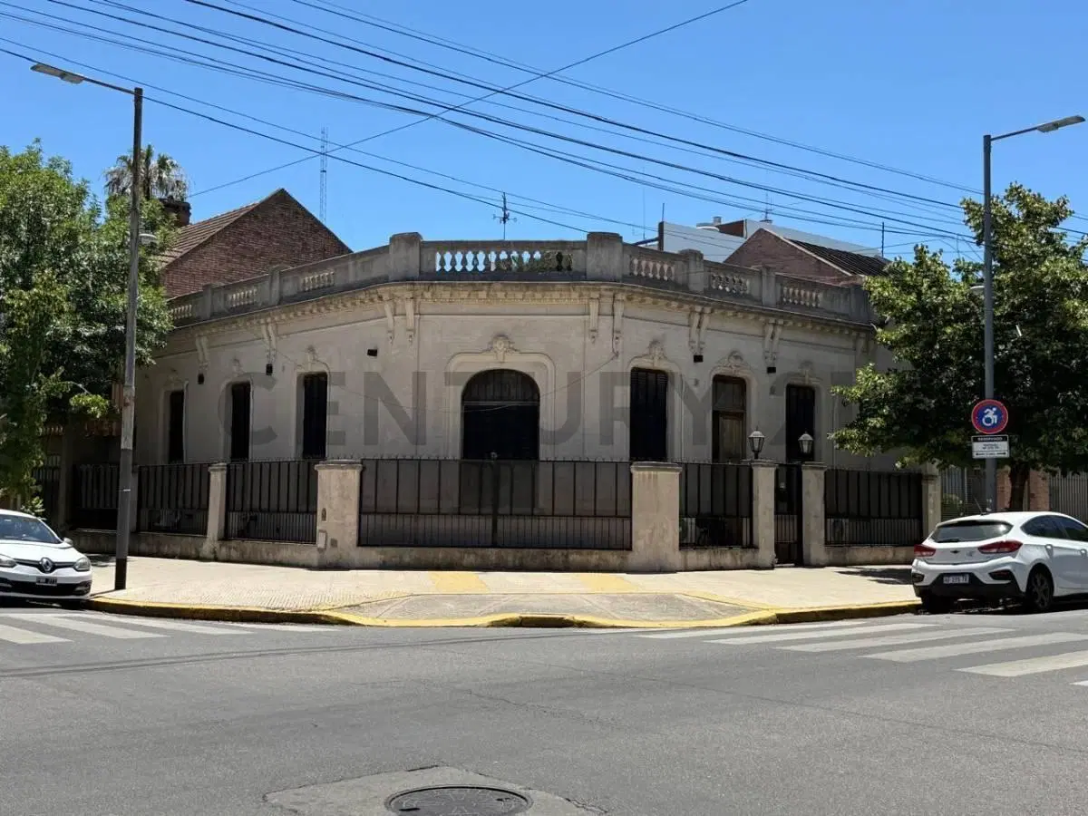 VENTA CASONA EN VILLA DEVOTO- PATRIMONIO HISTORICO 4