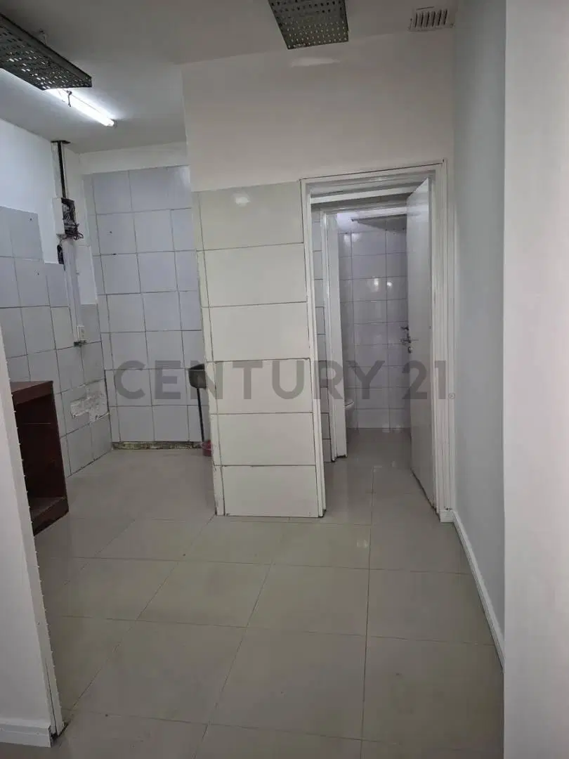 Local Comercial en Alquiler - Villa Devoto 8