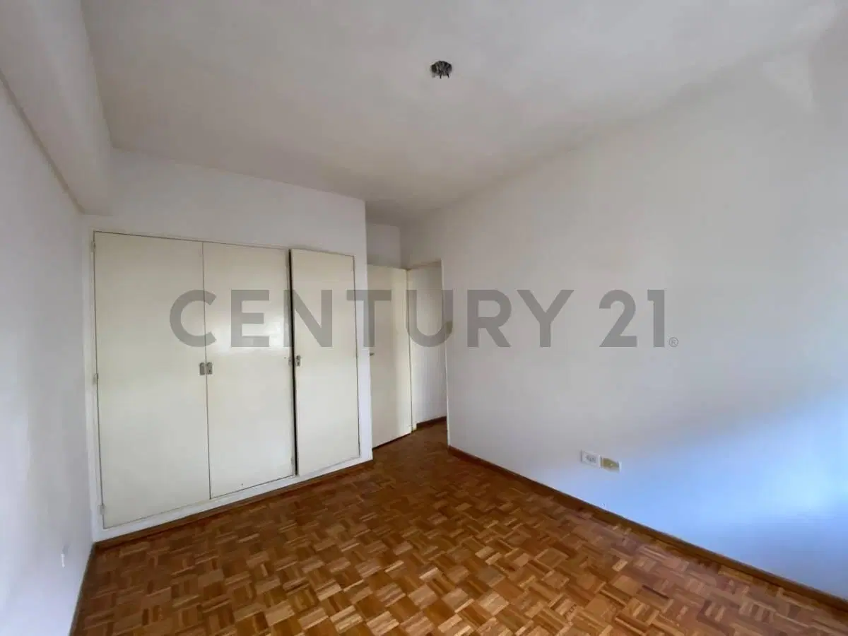 ALQUILER DPTO 4 AMBIENTES CON COCHERA VILLA CRESPO 5
