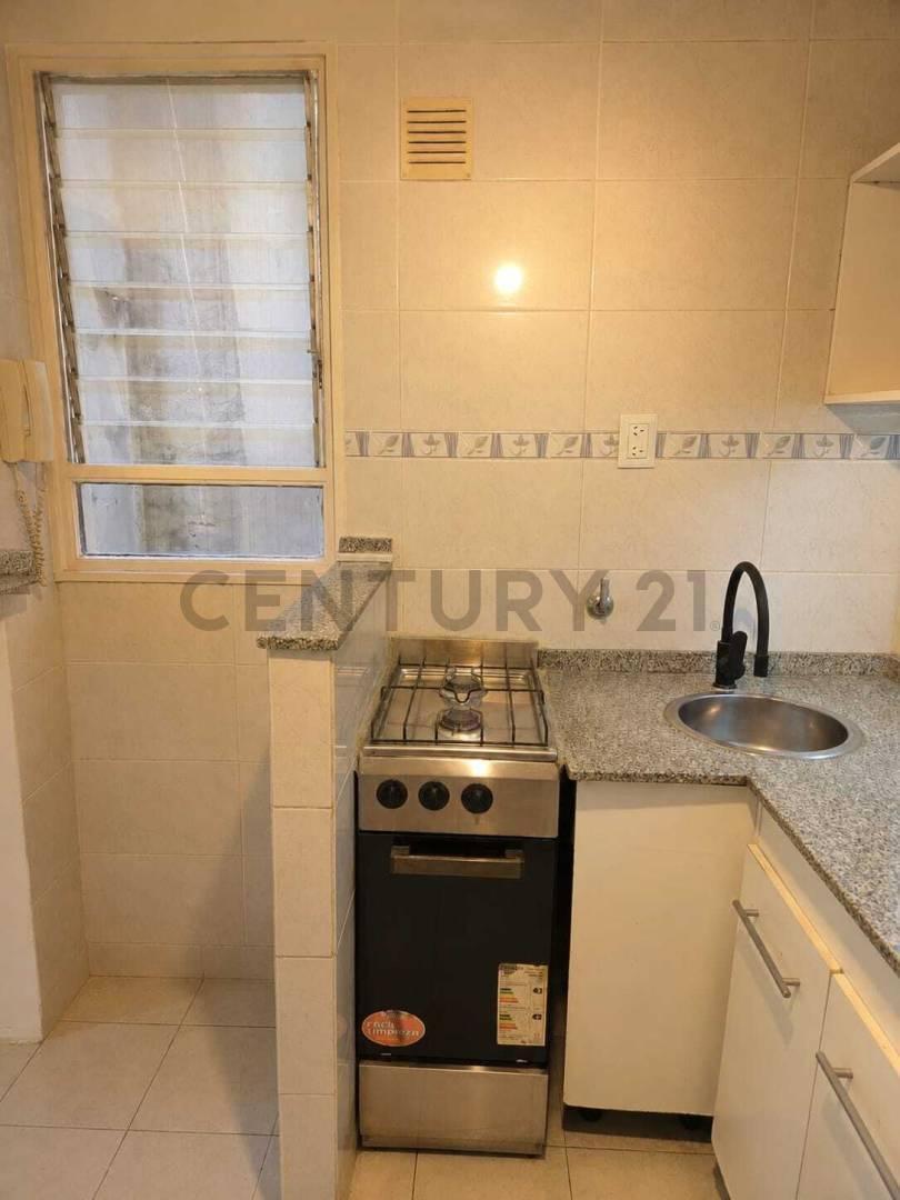 Foto de Departamento 2 Ambientes en el Corazón de Recoleta | Ideal Inversión y Turismo, imagen 3