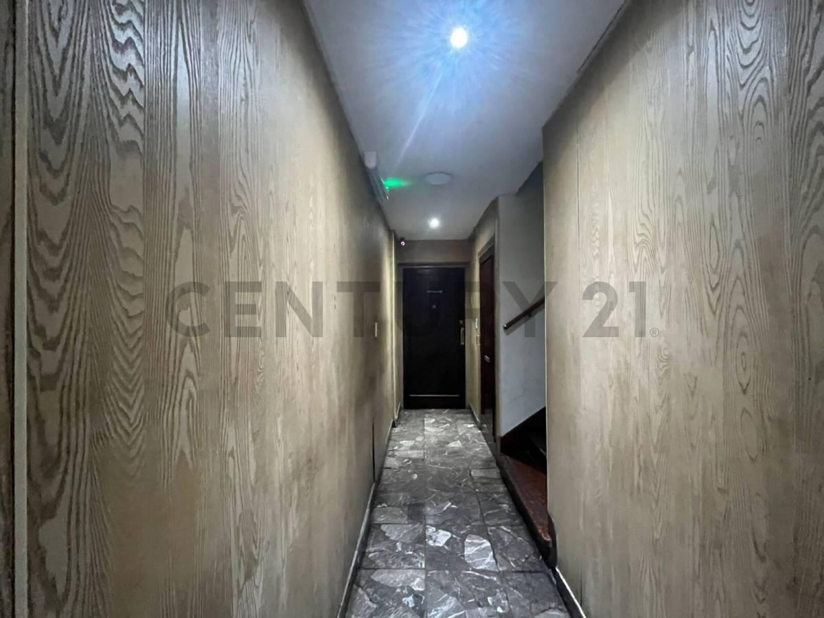 Foto de Departamento de 4 Ambientes a Reciclar Apto crédito, imagen 3