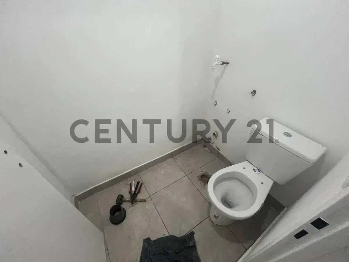 LOCAL COMERCIAL EN ALQUILER – VILLA DEVOTO 1