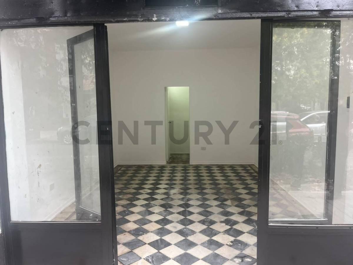 Foto de Local Comercial en Alquiler en Excelente Zona Pleno Villa Devoto, imagen 4