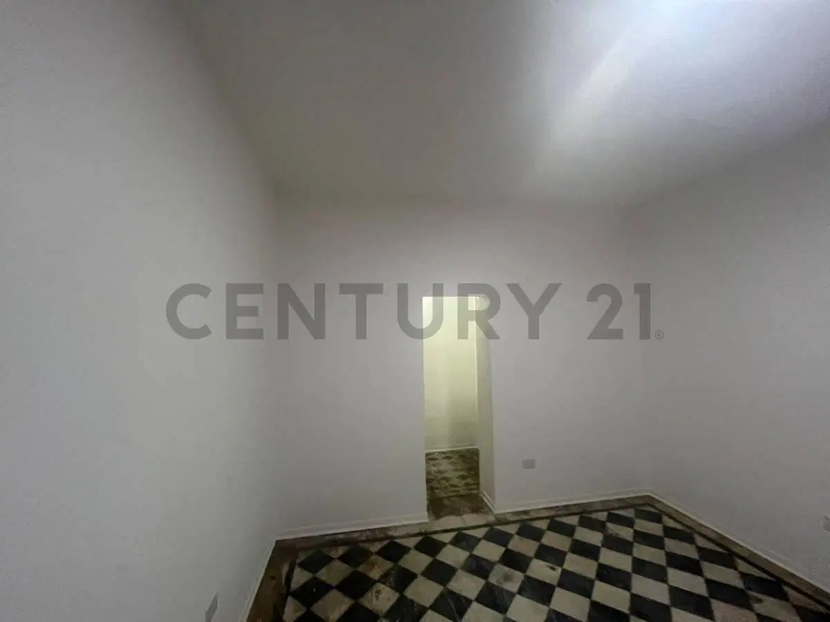 Local Comercial en Alquiler en Excelente Zona Pleno Villa Devoto 5