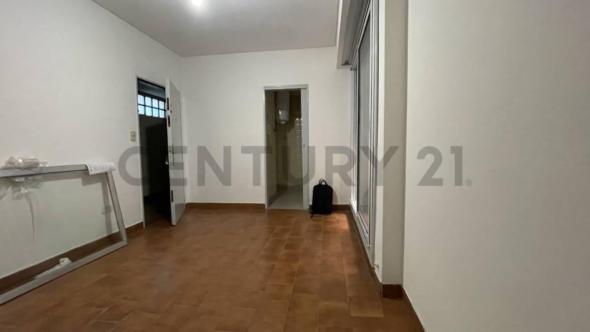 Foto de Venta depto de 2 ambientes en oportunidad, imagen 2
