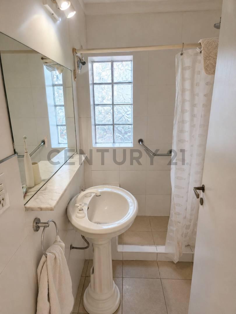Foto de Premium Recoleta Señorial | 4 Ambientes con Cochera Fija y Seguridad 24hs, imagen 5