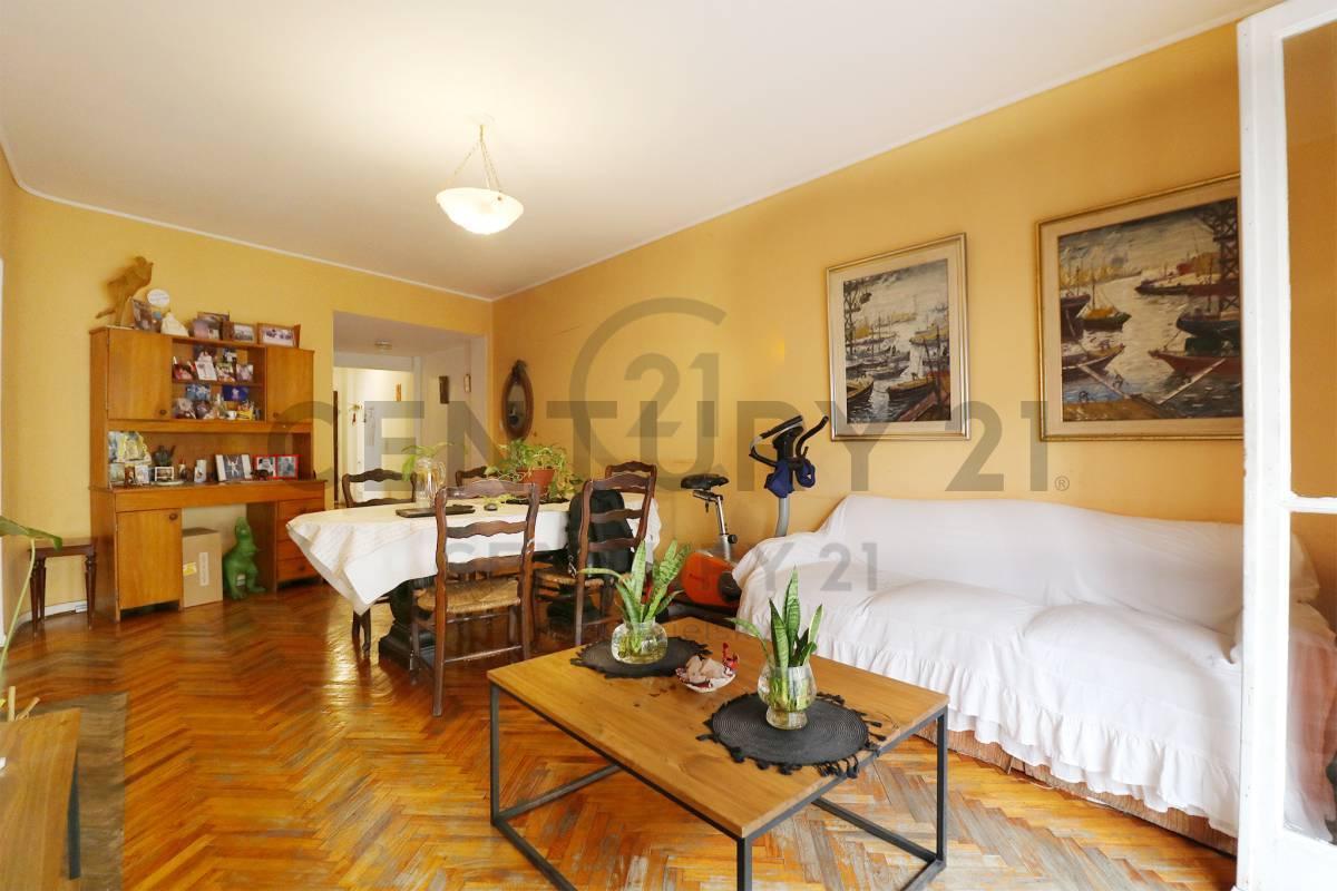 Foto de Venta Departamento 4 Ambientes con Balcón, imagen 3