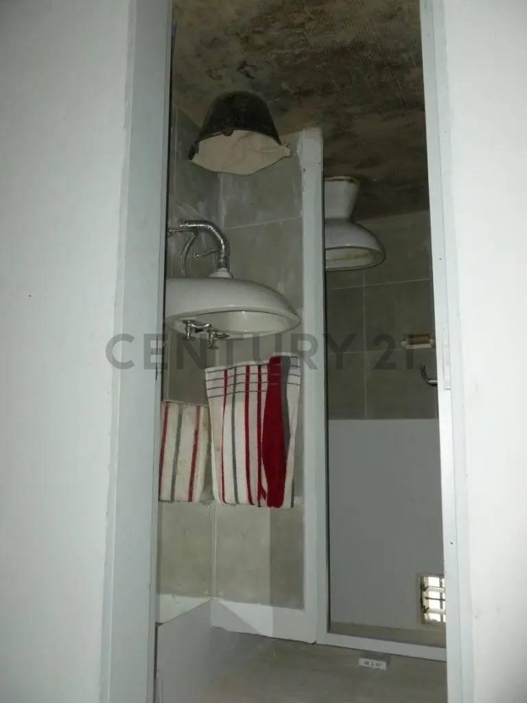 Foto de GALPÓN / EDIFICIO INDUSTRIAL EN VENTA Pueyrredón 3690 – Lomas del, imagen 3