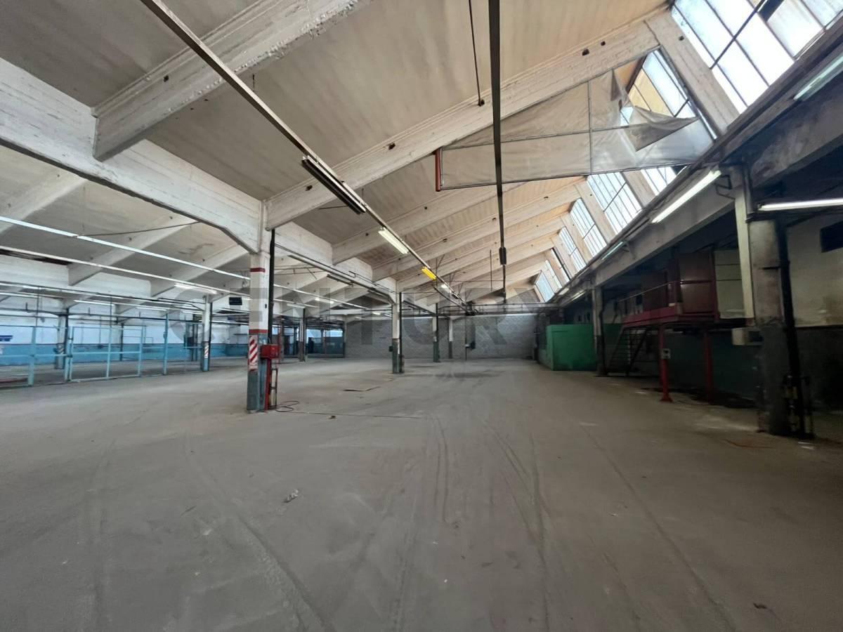 Foto de Galpón Industrial en Alquiler en Florida Oeste (Vicente López) 3000 m², imagen 1