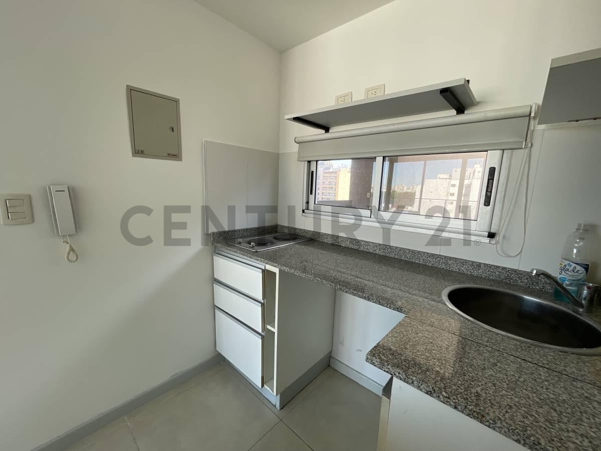 Foto de ALQUILER MONOAMBIENTE CON BALCÓN TERRAZADO Y PARRILLA PROPIA – VILLA, imagen 5