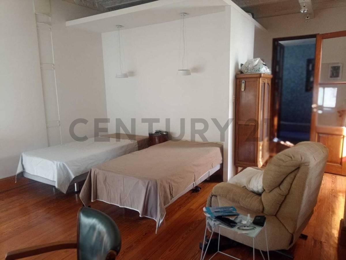 Foto de EXCLUSIVO 4 AMBIENTES CON BALCON TERRAZA EN VENTA – RECOLETA, imagen 1