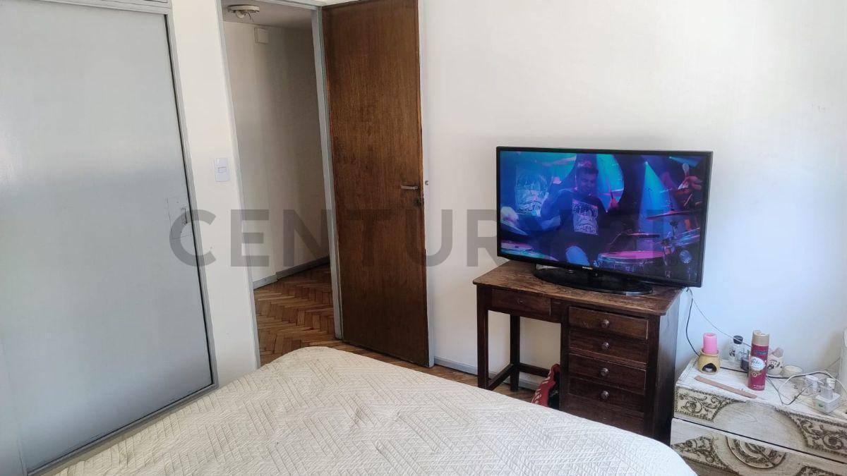 Foto de VENTA DEPARTAMENTO 4 AMBIENTE EN VILLA CRESPO CON BALCON Y PATIO, imagen 5